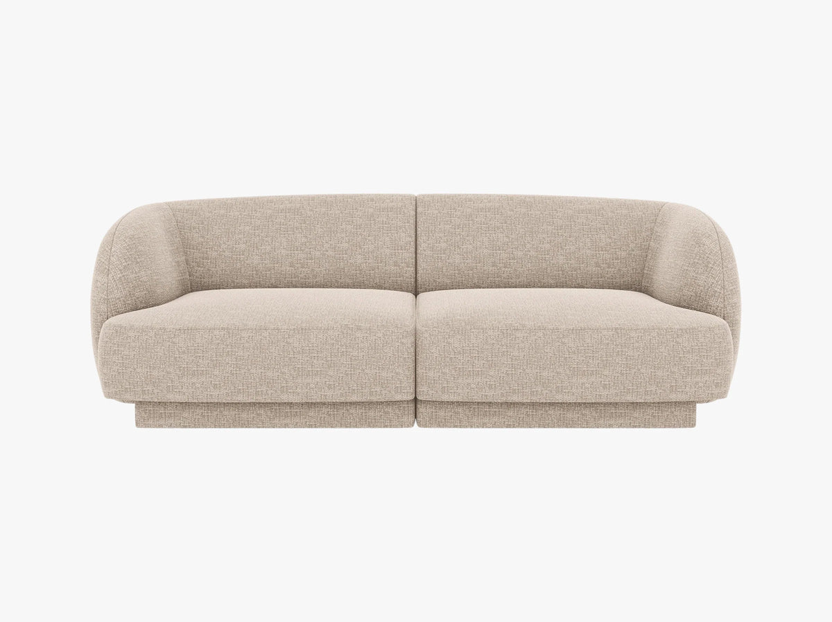 Miley 2-seter sofa i chenille – avrundede former og moderne komfort