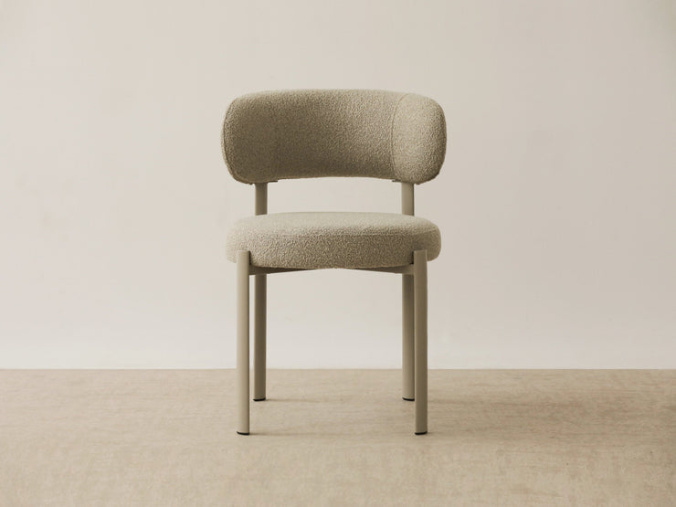Ponent spisestuestol – rund rygg, bouclé, beige