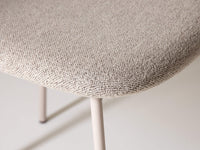 Echo spisestol – mørk beige bouclé med metallben