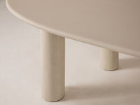 Mel spisebord – 200 cm offwhite mikrocement-look, organisk form