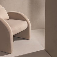 Rainbow lenestol – lys beige velur med avrundet design