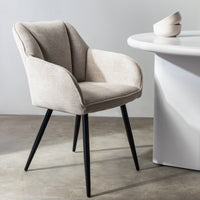 Berisso UDC22106 – Spisestol i cappuccinofarget tekstil og sort metallramme