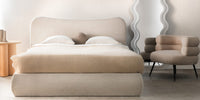 Derry S239 – Kontinentalseng med vertikal hodegavl i UF998 Beige