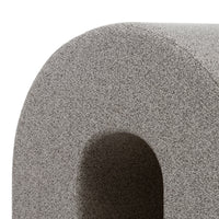 Puff Arc – polstret / lys brun / rund