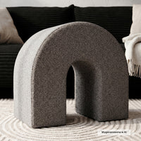 Puff Arc – polstret / lys brun / rund