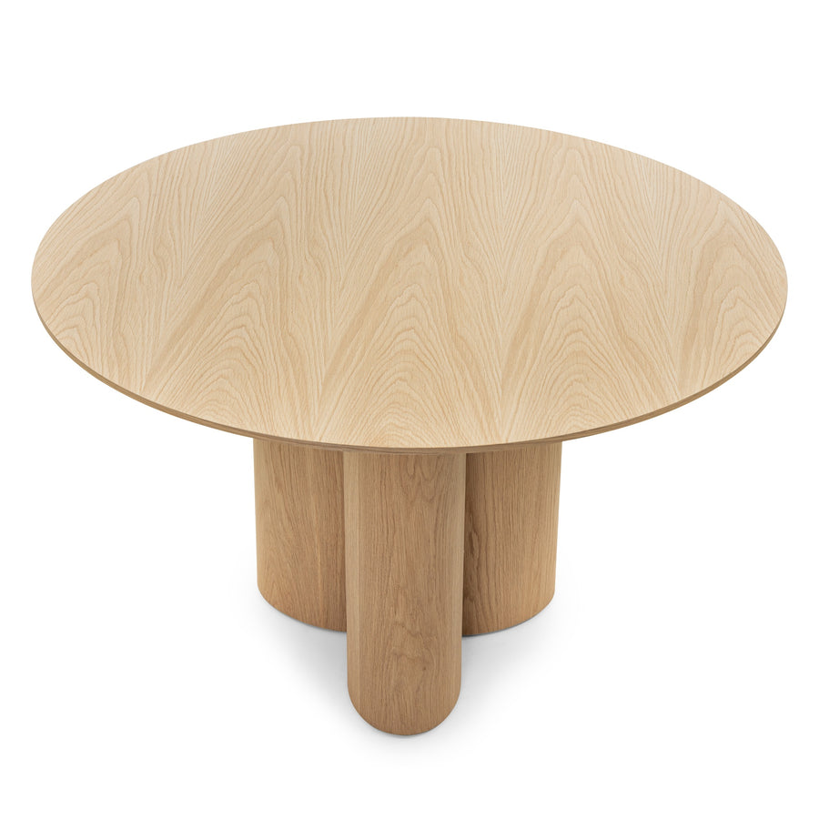 Rundt spisebord AVAS 121 cm – Naturlig eik