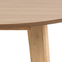 ROXBY – Spisebord i naturlig tre med myke linjer og nordisk stil