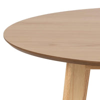 ROXBY – Spisebord i naturlig tre med myke linjer og nordisk stil