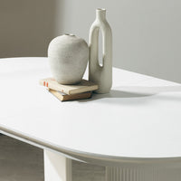 Audrey spisebord – uttrekkbart, ovalt 160–240 cm, hvit med riflet base