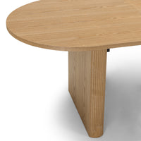 Inari spisebord – Ovalt, uttrekkbart 180–220 cm, naturlig finér