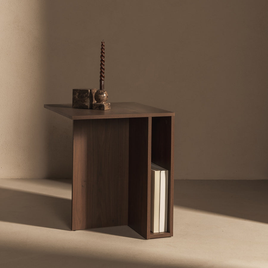 Sidebord Yaso – valnøtt