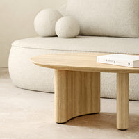 Segretto sofabord – ovalt design i naturlig eikefiner
