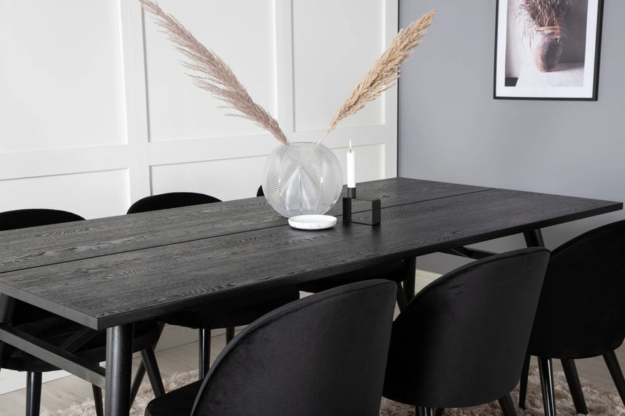 Spisegruppe Sleek & Velvet 195 x 95 + 2-pakk spisestol – svart