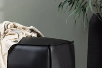 Puff Palermo 119 x 47 x 59 – svart