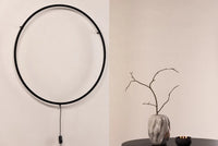 Vegglampe Sörmjöle x Josefin Lustig – svart
