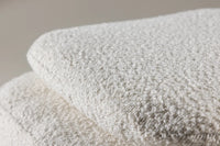 Puff Laurel 110 x 51 x 46,5 – hvit