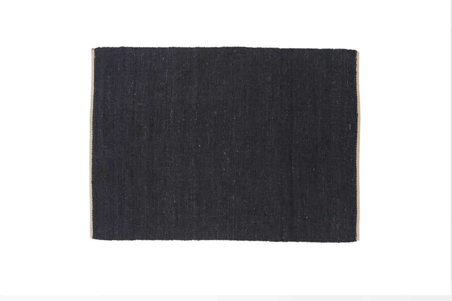 Teppe Kali 240 x 170 – svart