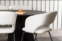 Spisegruppe Bootcut & Day oval 230 x 115 med 2-pakk spisestoler – svart og offwhite