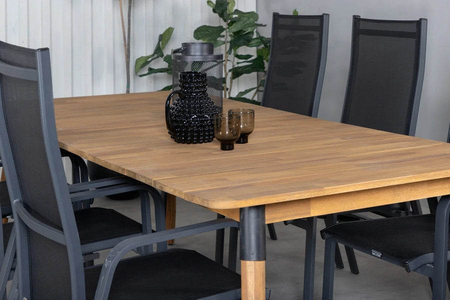Spisegruppe Julian & Copacabana rektangulært spisebord 210 x 100 + 2-pakk reclinerstoler – natur og svart